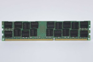 Samsung_16GB_RAM_DDR3_12800R_1600MHz_M393B2G70QH0-YK0